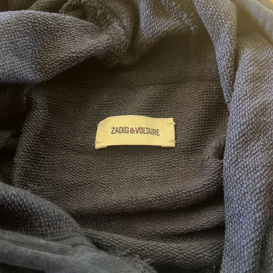 Mörkblå hoodie från Zadig & Voltaire - 3