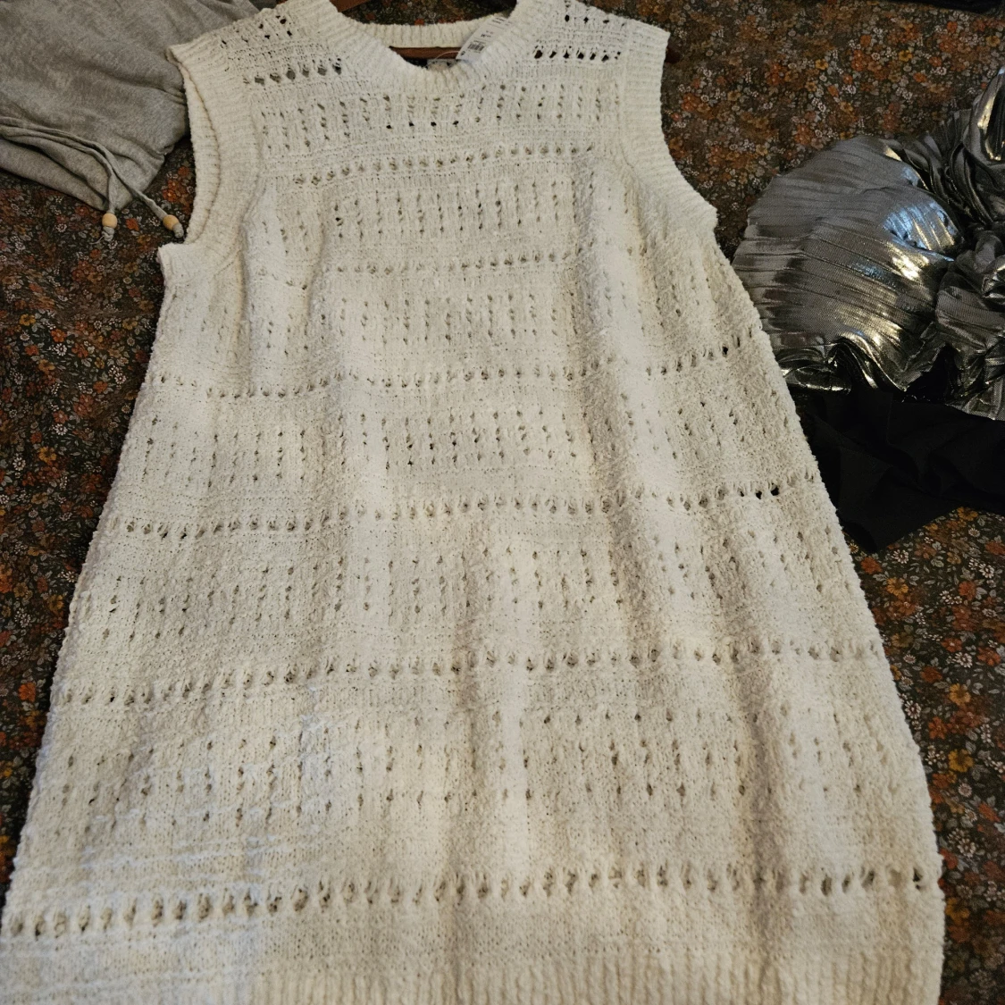 Vit stickad klänning - 3