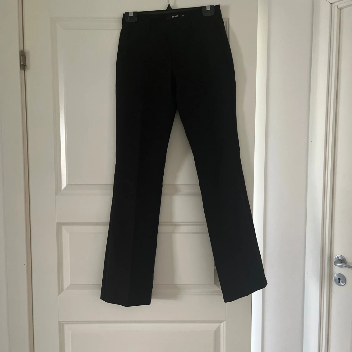 Bikbok kostymbyxor - 1