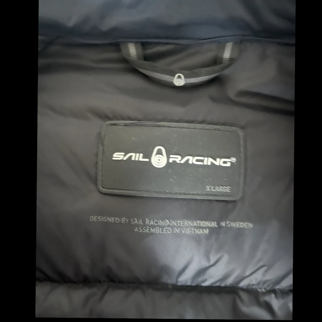 Svart dunväst från Sail Racing - 3