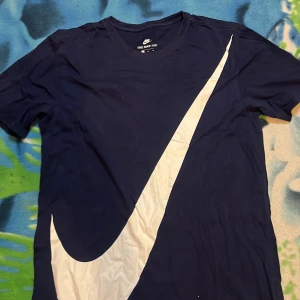 Nike  - Nike T-shirt bra 