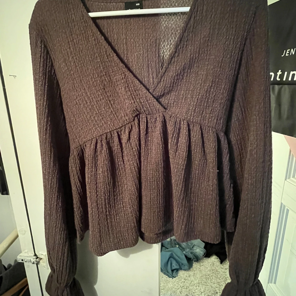 Brun långärmad blus från Gina Tricot - 1