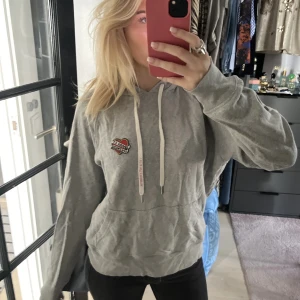 Zadig hoodie  - Så najs hoodie från Zadig 🩷💗💕🩷