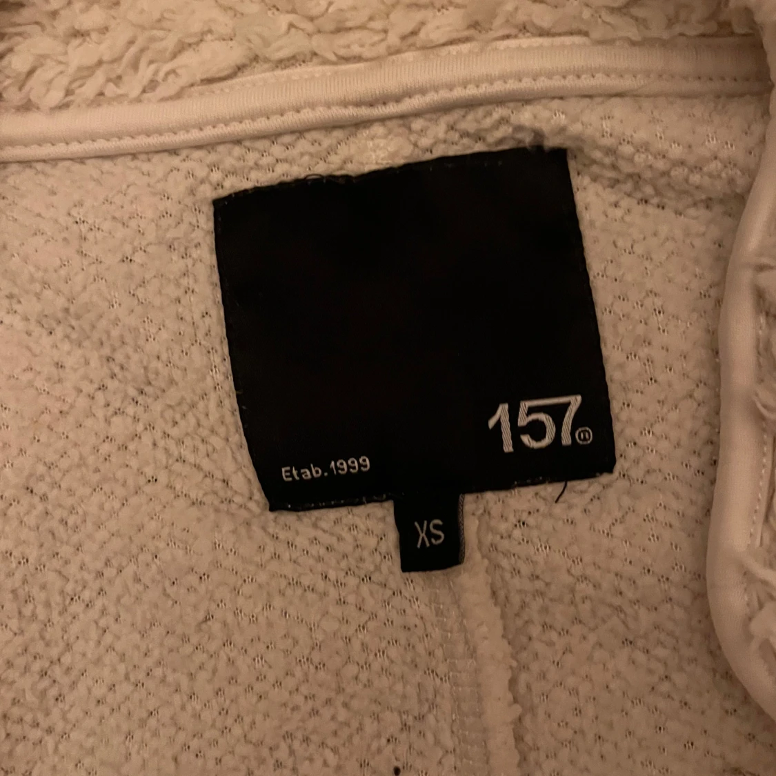 vit teddyjacka från 157 XS - 1