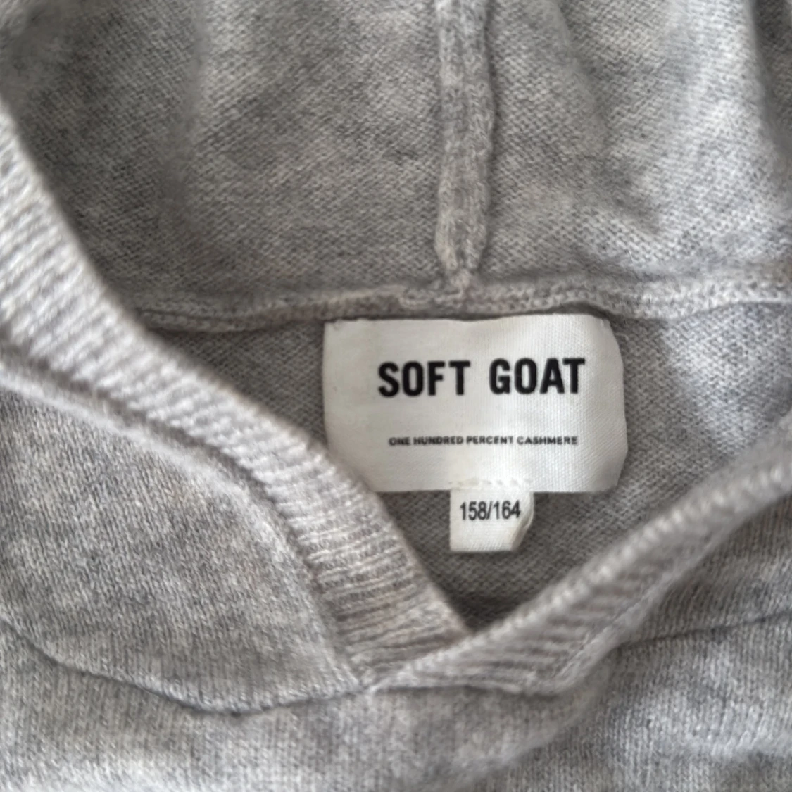 Ljusgrå tunn  hoodie i kashmir Soft Goat - 1