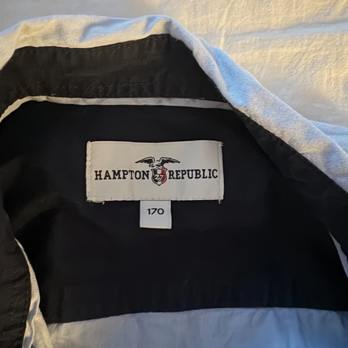 Ljusblå skjorta från Hampton Republic - 2