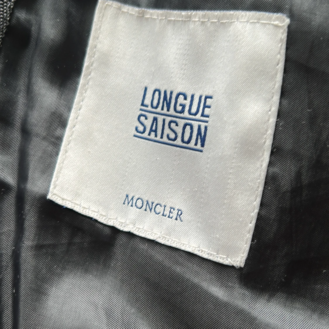 Svart moncler cardian  - 2