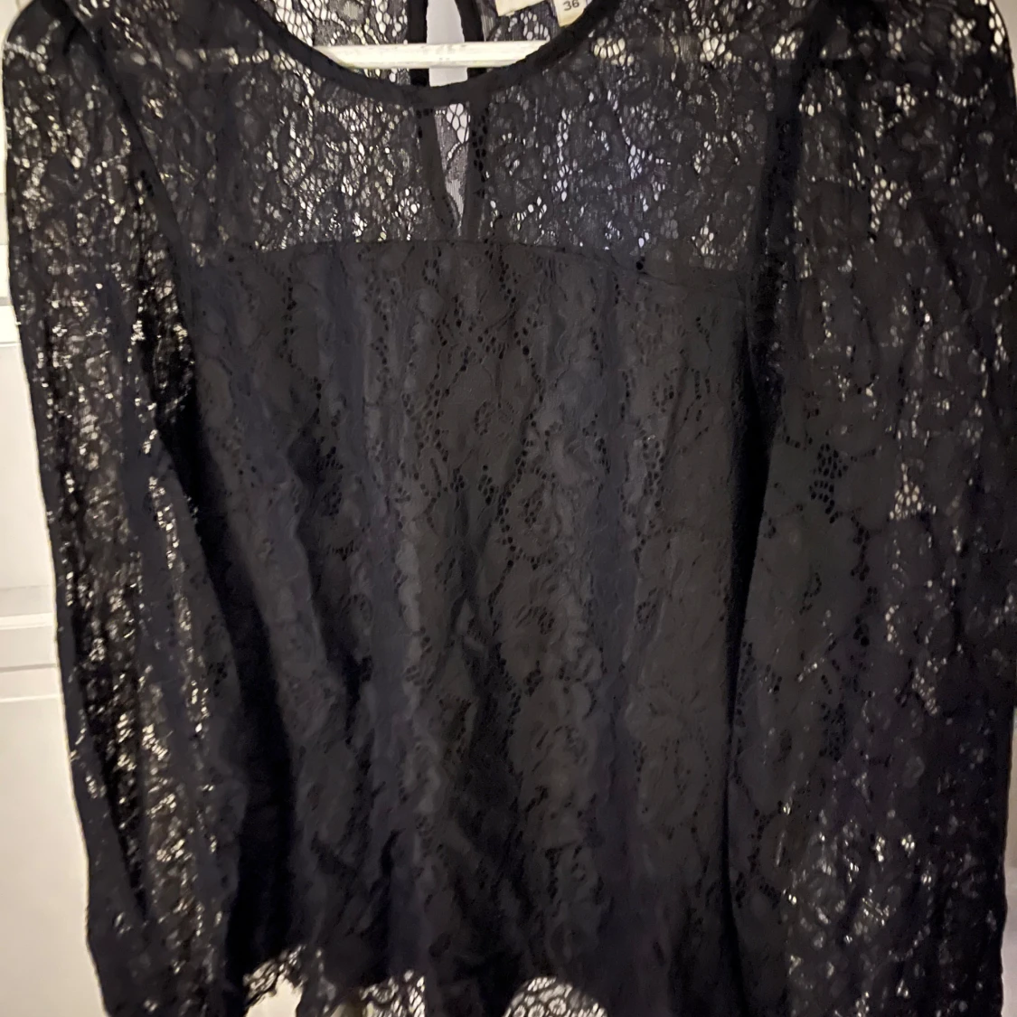 Svart spetsblus från Hampton Republic - 1