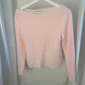 Stickad tröja mango  - Ljusrosa stickad tröja från mango i storlek M