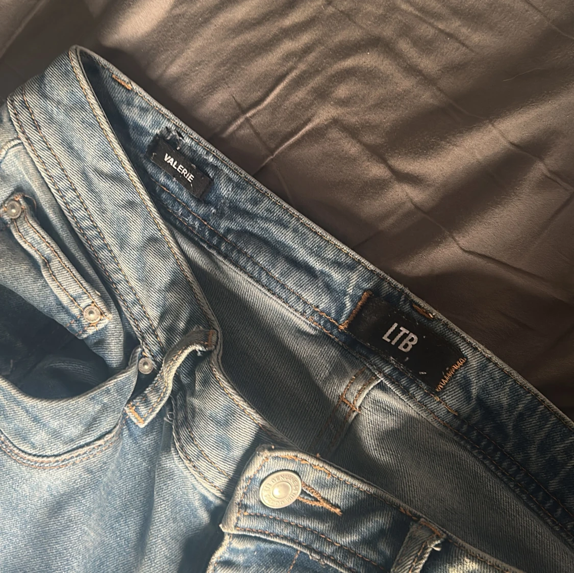 Ljusblå bootcut jeans från LTB - 1