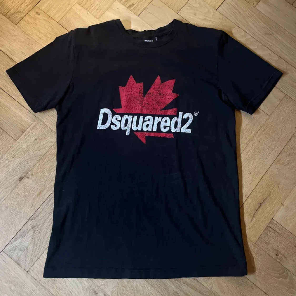 Dsquared T-shirt & Limitato hoodie 