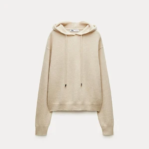 Kashmir hoodie zara - Kashmir hoodie från Zara, endast använd en gång🤗🤗💗 som ny inga defekter alls