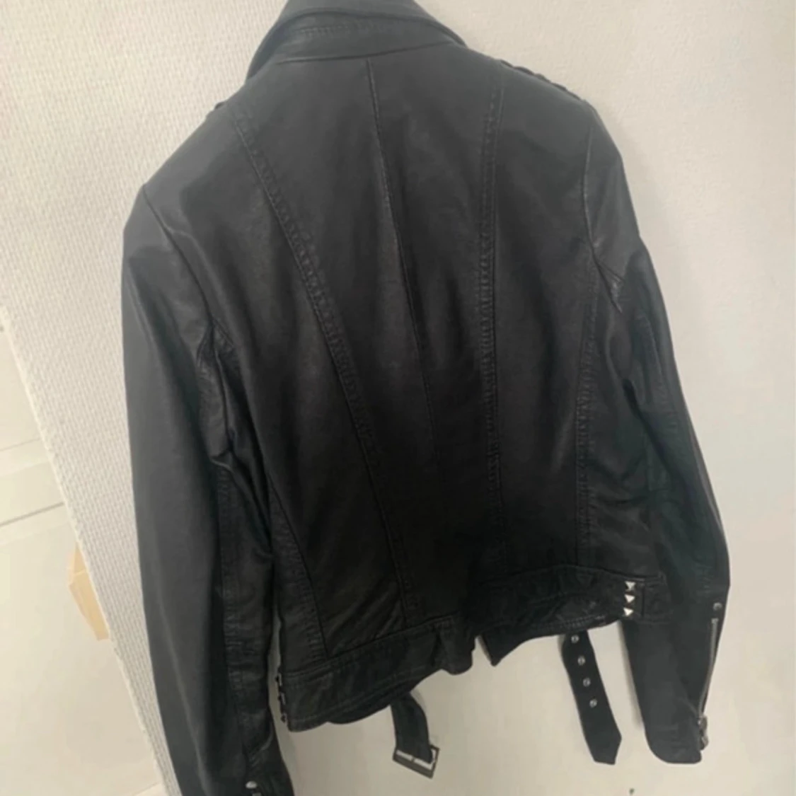 Svart skinnjacka Jofama by Kenza - 1