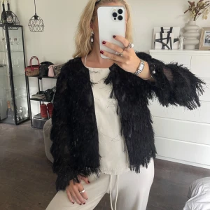 kofta med fransar - såå snygg franskofta!!! älskar denna men kommer inte till användning längre🌟💓💓💓