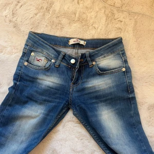 Super lågmidjade jeans - Asss snygga jeeeaaanss💕