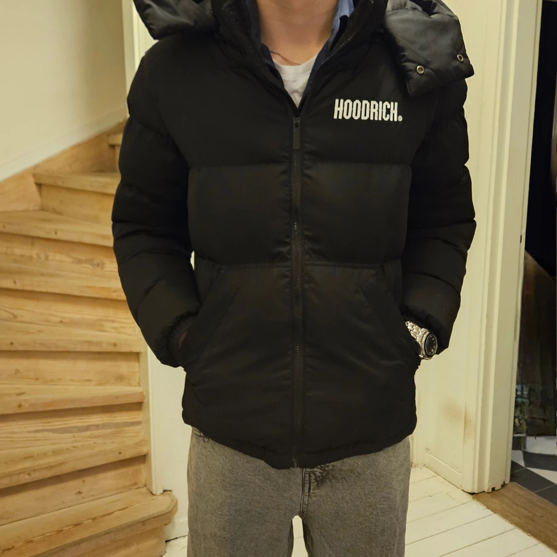 Svart pufferjacka från Hoodrich S - 4