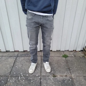 Replay Anbass jeans  - Replay jeans - Modell: Anbass - Storlek: W31/L32 - skick:9/10 - Nypris runt 2000kr