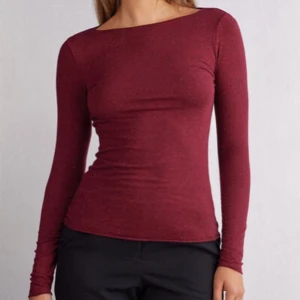 Intimissimi tröja - Jätte fin tröja från intimissimi som inte har använts. Fick i julklapp och insåg att det inte var min stil riktigt. Storlek XS