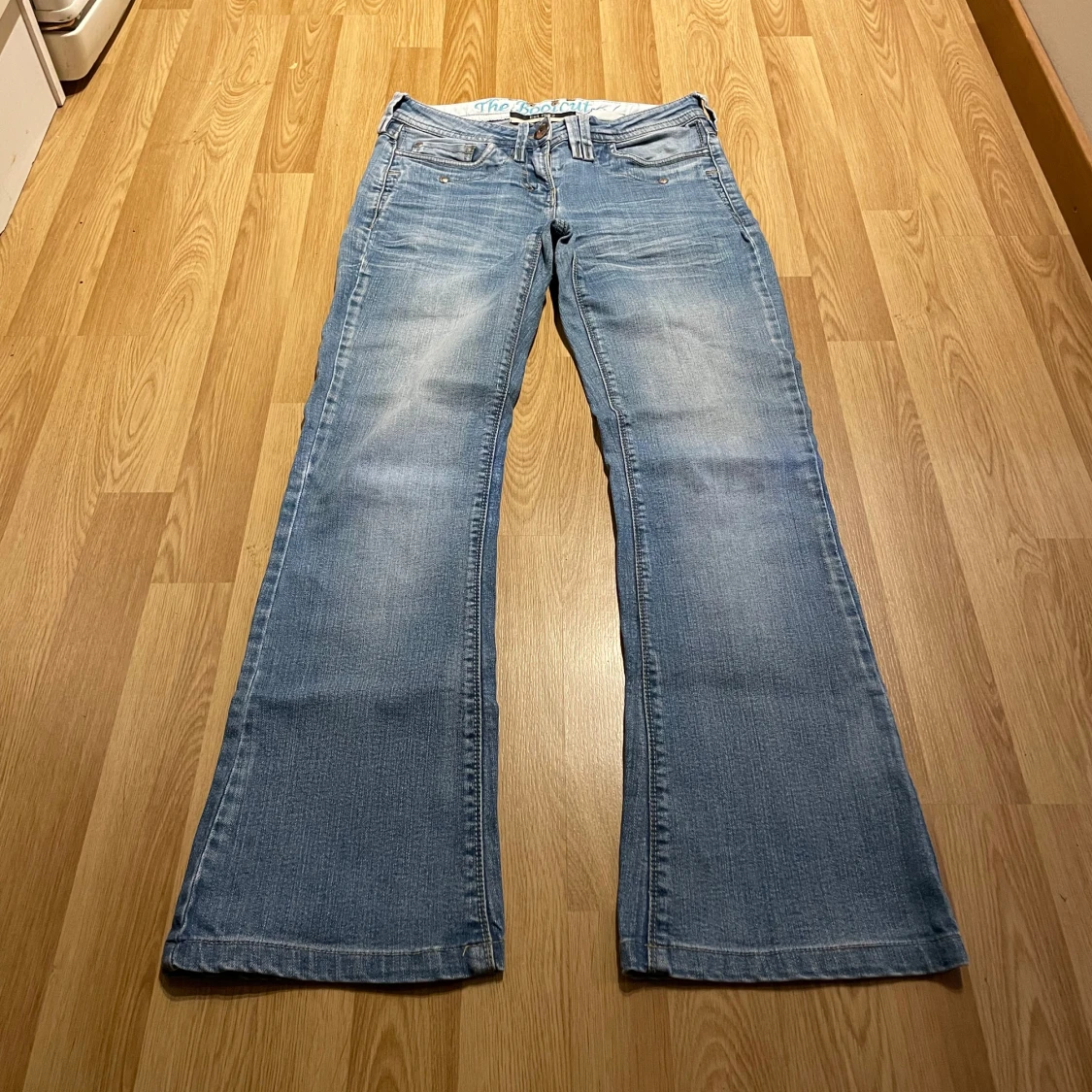 Lågmidjade bootcut jeans 
