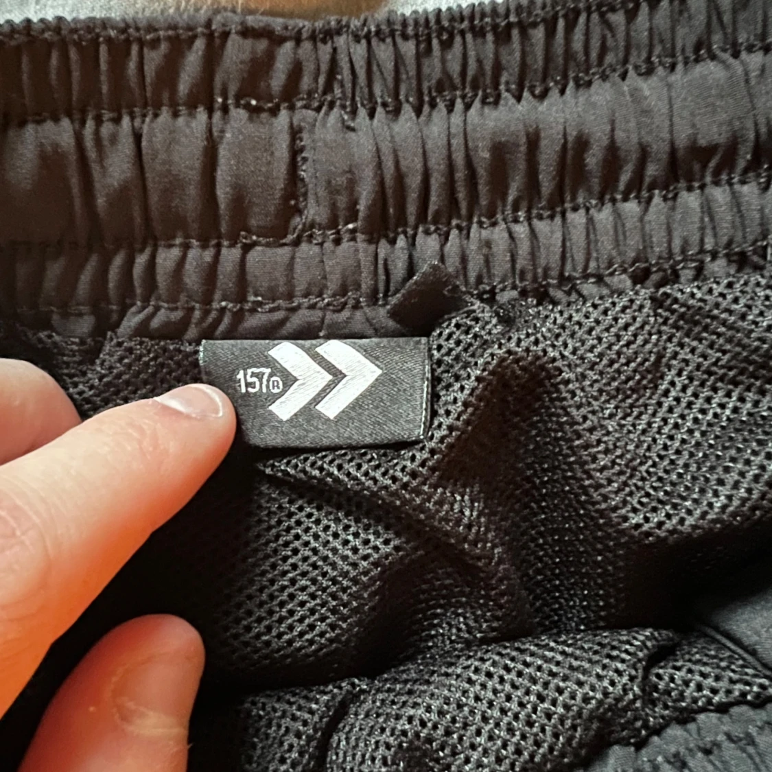 Svarta träningsshorts från Hummel - 2