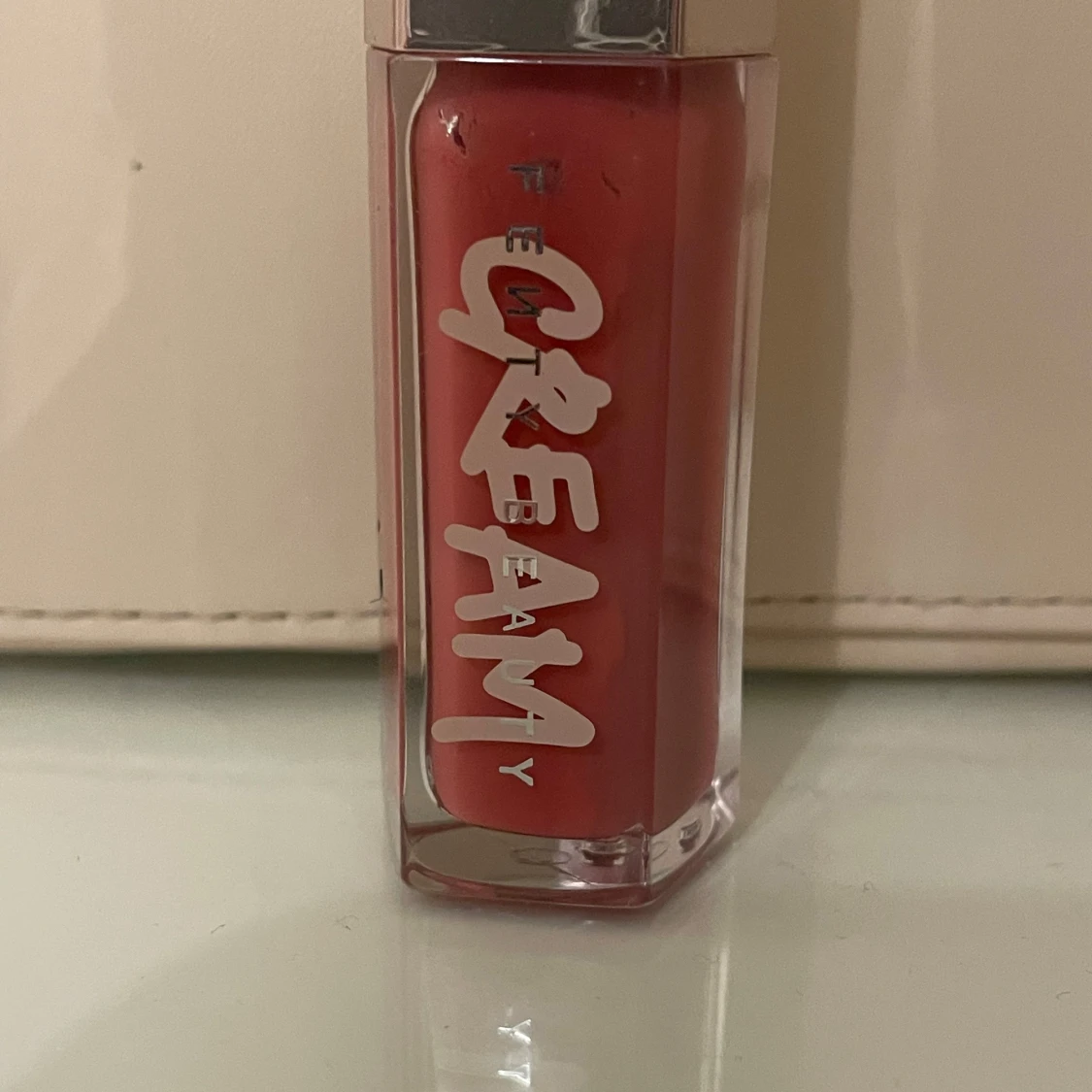 Läppglans från Fenty Beauty - 1