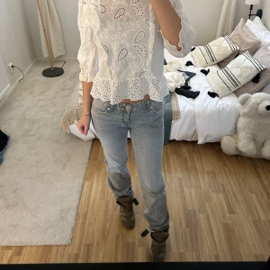 Somrig blus  - Vacker blus ifrån Zara.💛