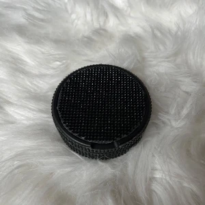 Svart förvaringsdosa med valfri design  - Hel svart glitter dosan ✨Perfekt för att förvara småsaker eller som en dekorativ detalj.