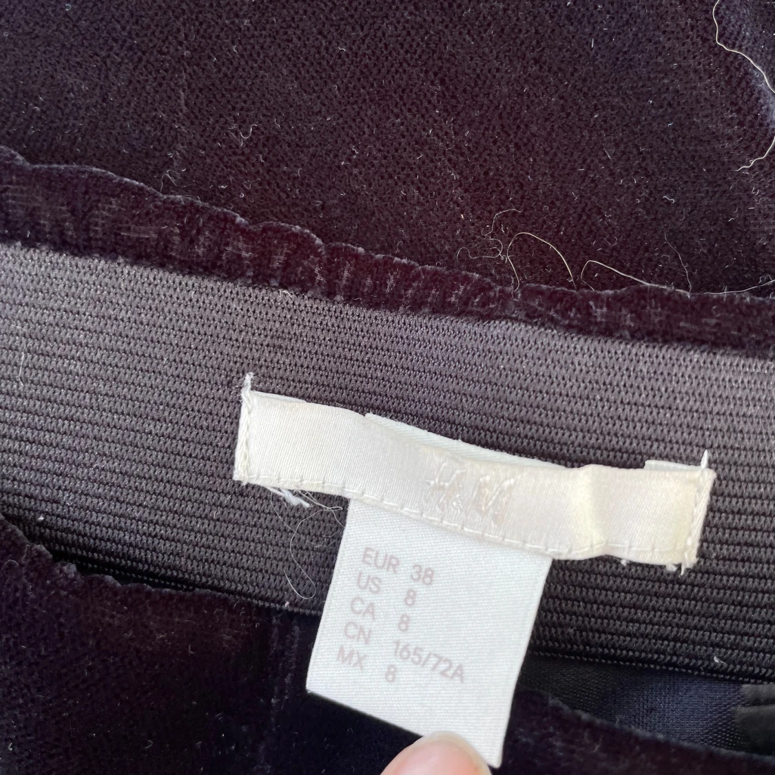 Svarta sammetsbyxor från H&M - 3