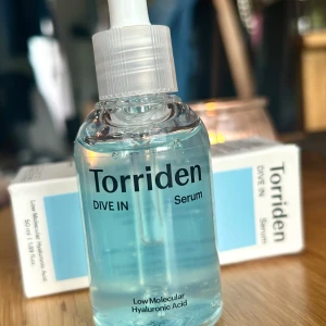 Torriden DIVE-IN Low Molecular Hyaluronic Acid Serum! - Torriden DIVE-IN Low Molecular Hyaluronic Acid Serum. 50 ml. Oanvänt.