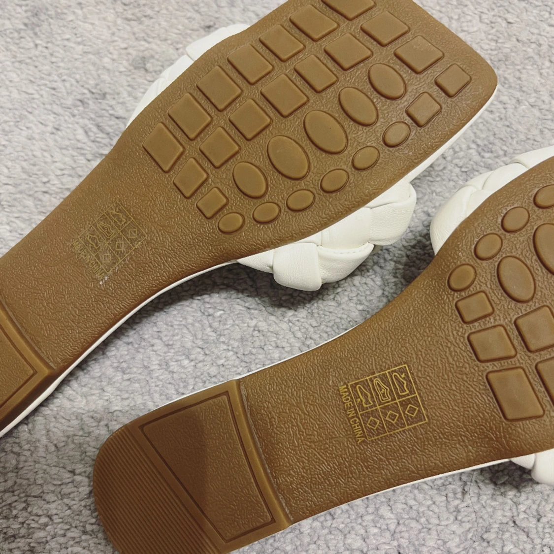 Vita flätade sandaler från Shein - 2