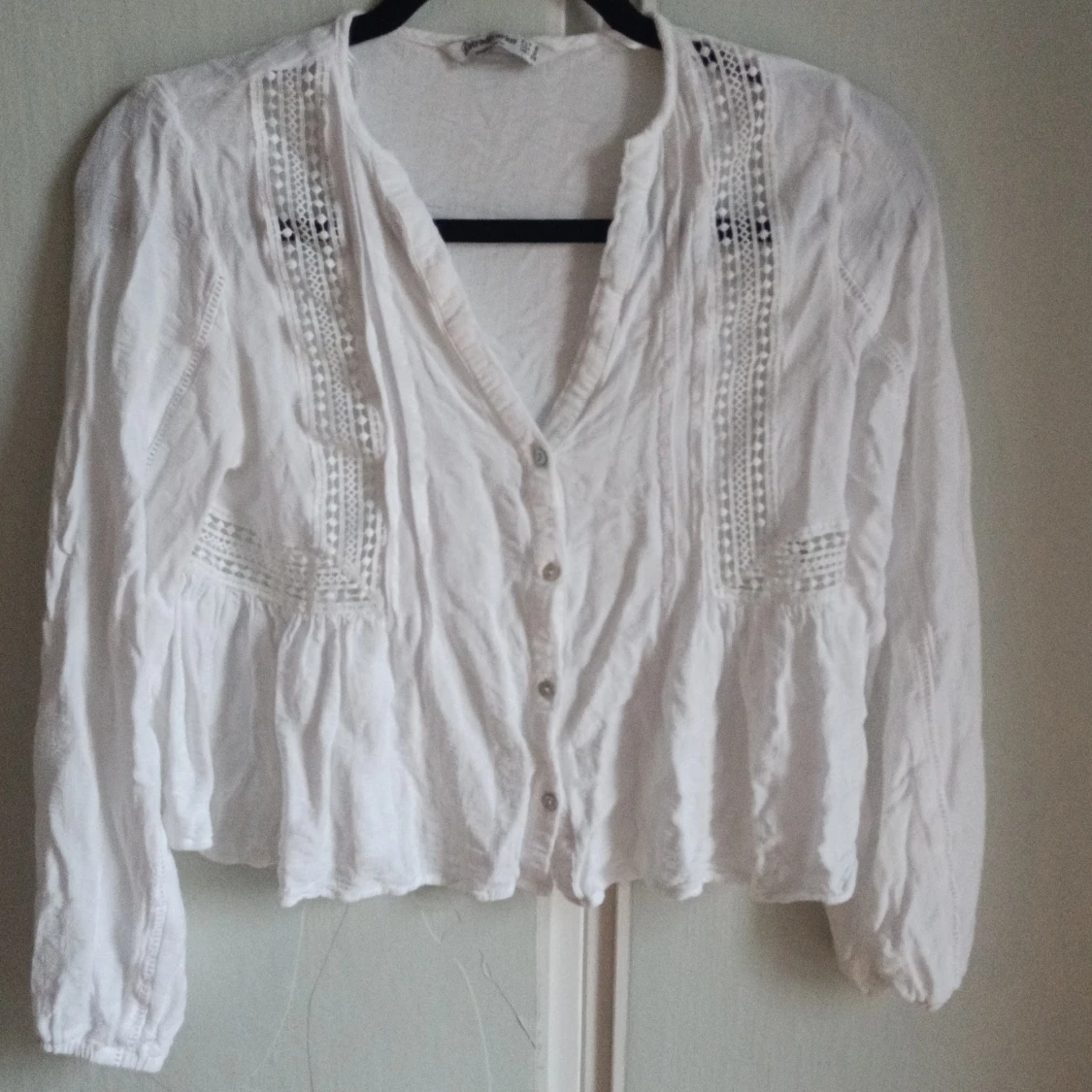 Vit blus från Stradivarius