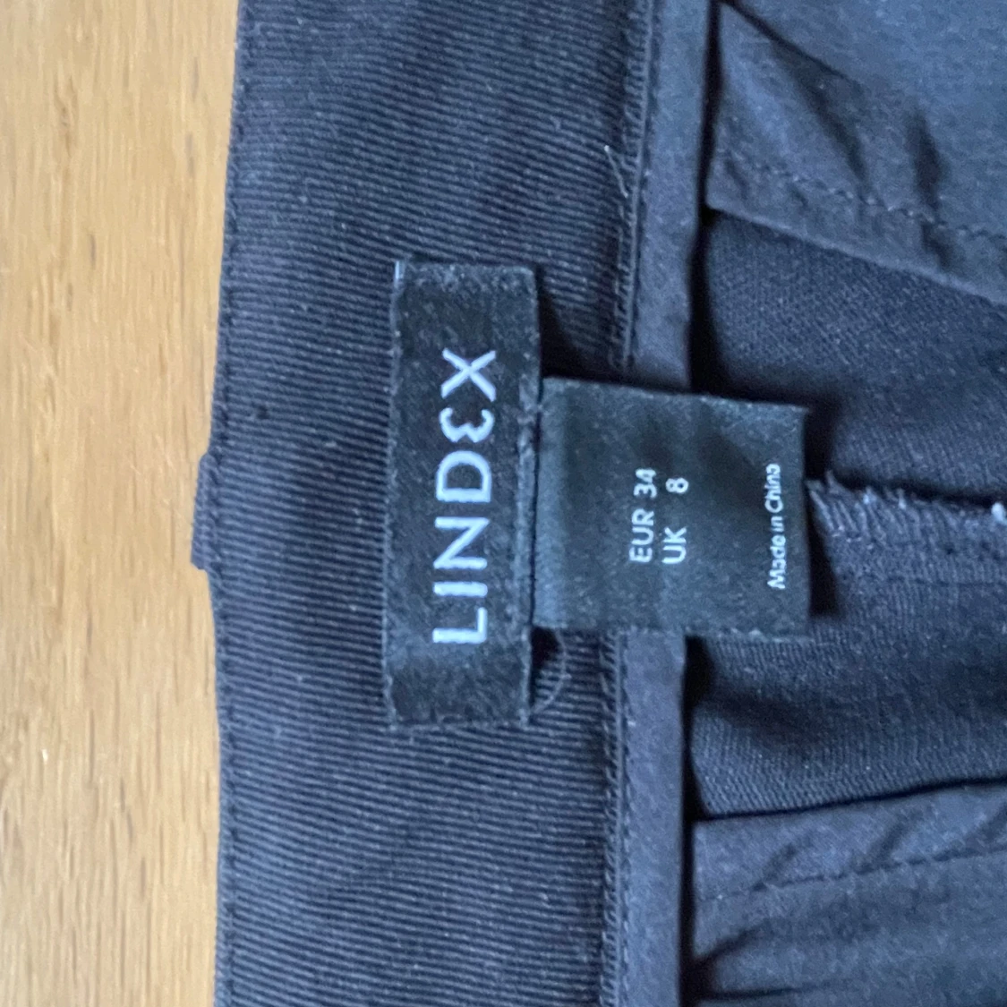 Svarta kostymbyxor från Lindex - 1