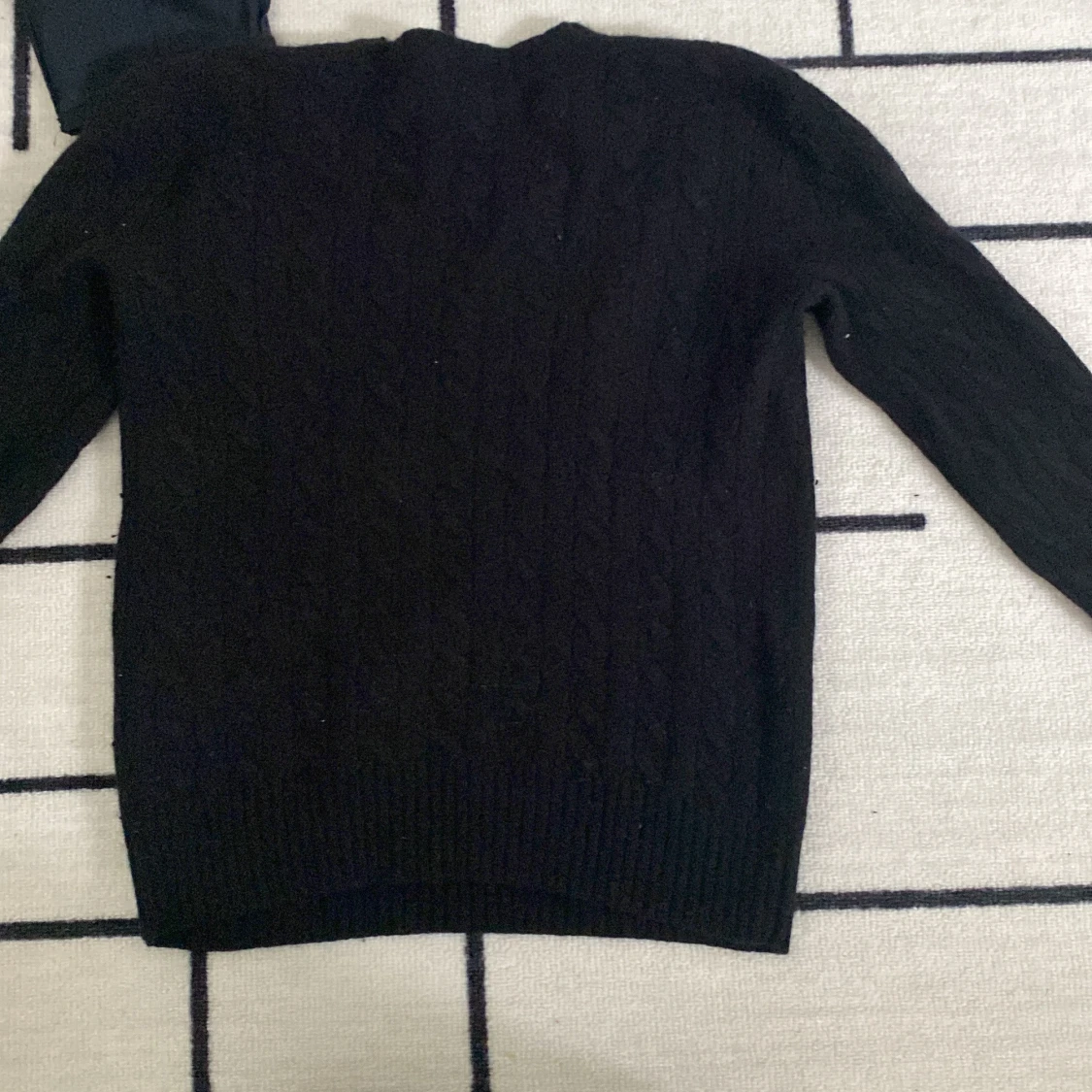 Svart kabelstickad tröja från Polo Ralph Lauren - 2