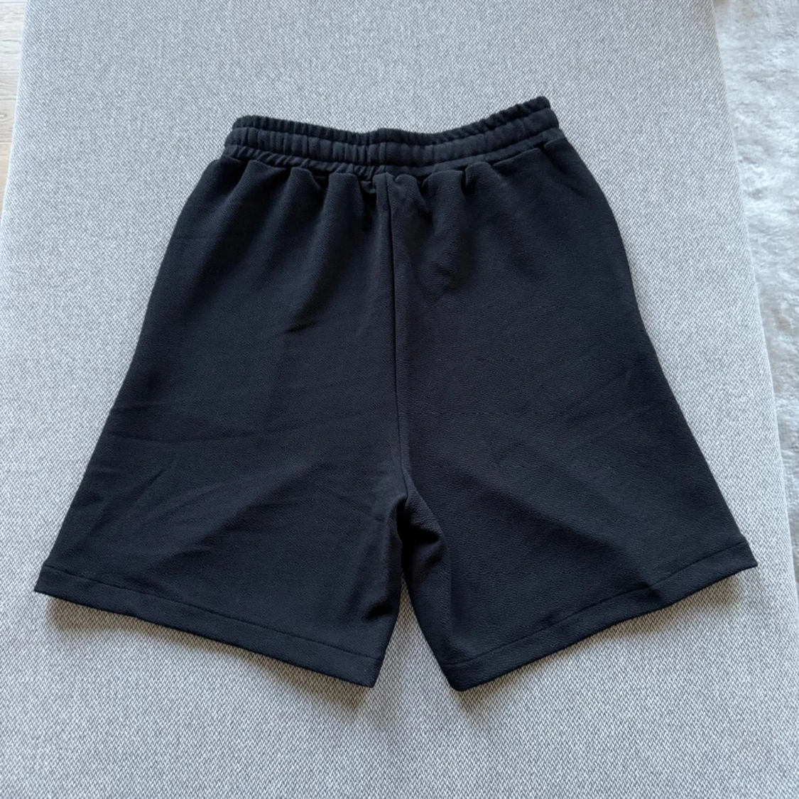 Svarta shorts med snören - 1