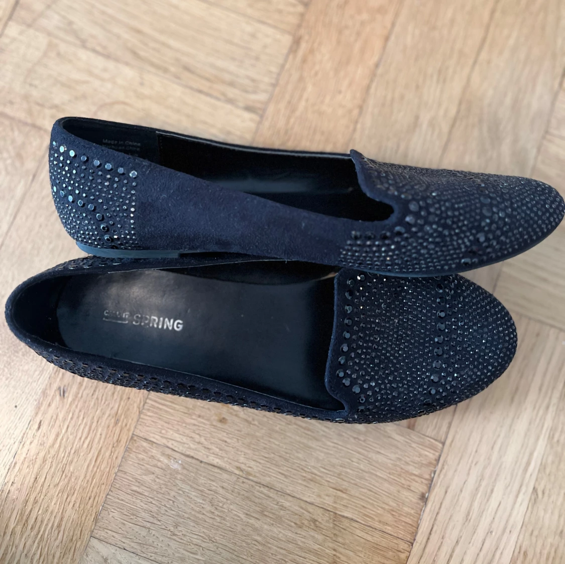 Svartglittriga ballerinaskor - 1