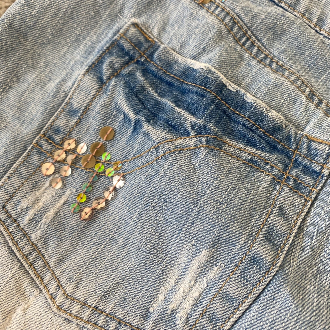 Ljusblå jeanskjol med paljetter - 3