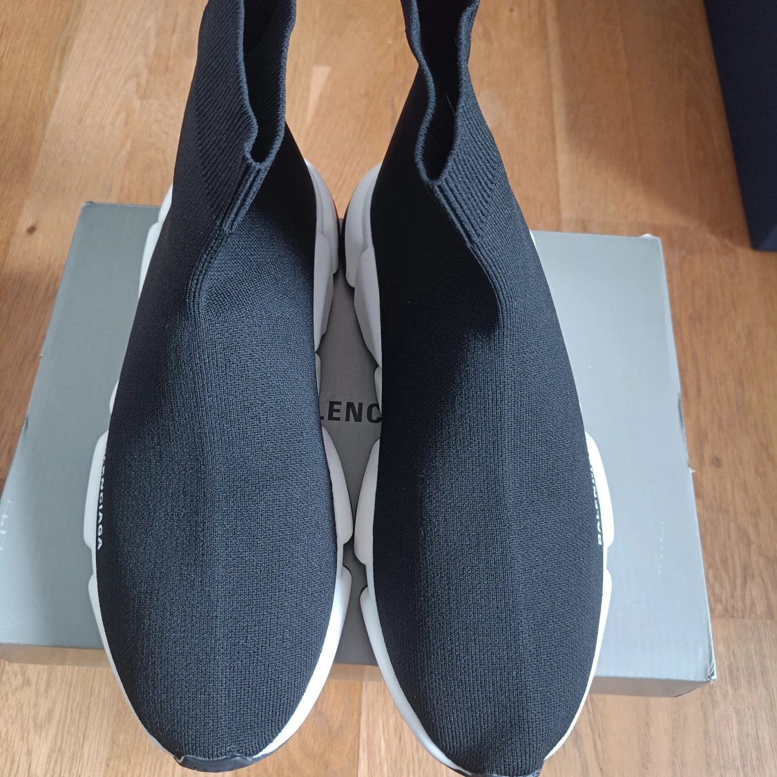 Svarta runners | strl. 44 - 1