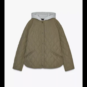 Quiltad jacka - Snygg jacka från Zara. Luvan är borttagbar💖Knappt använd