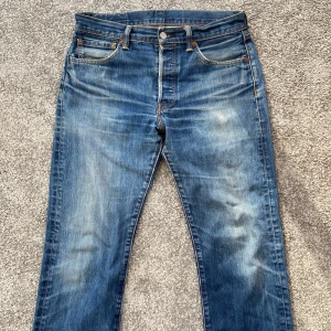 Levis 501  - Levis 501. Mycket bra skick. Storlek 32/34 (sitter som 32/32). Pris går att diskutera.