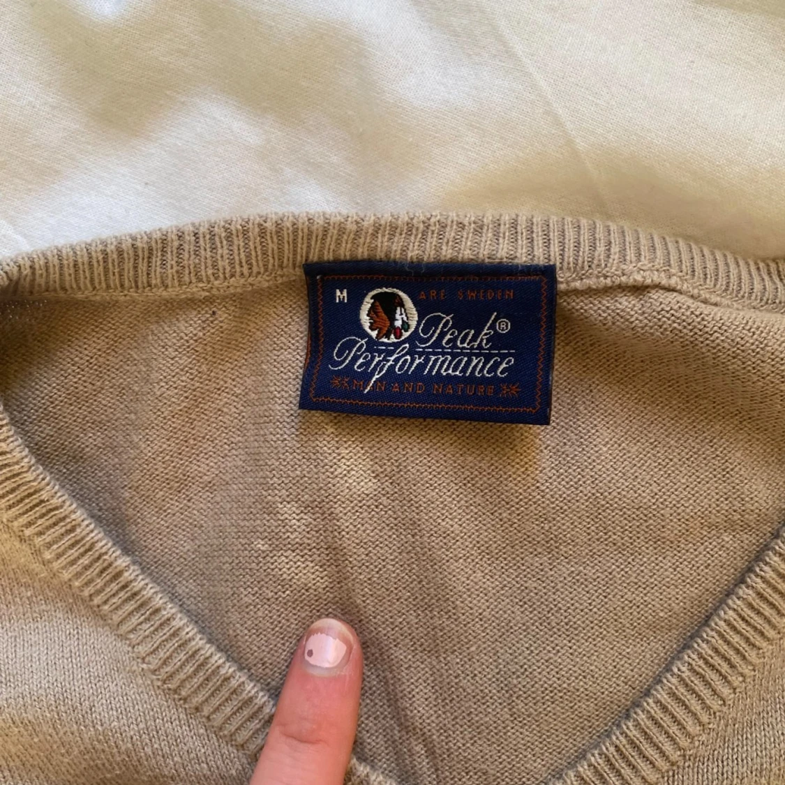 Beige ärmlös topp - 4