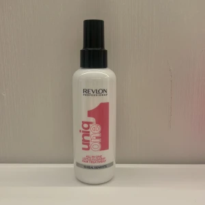 Revlon Uniq One All In One Hair Treatment  - Helt oanvänd och oöppnad.  Leave in conditioner med värmeskydd