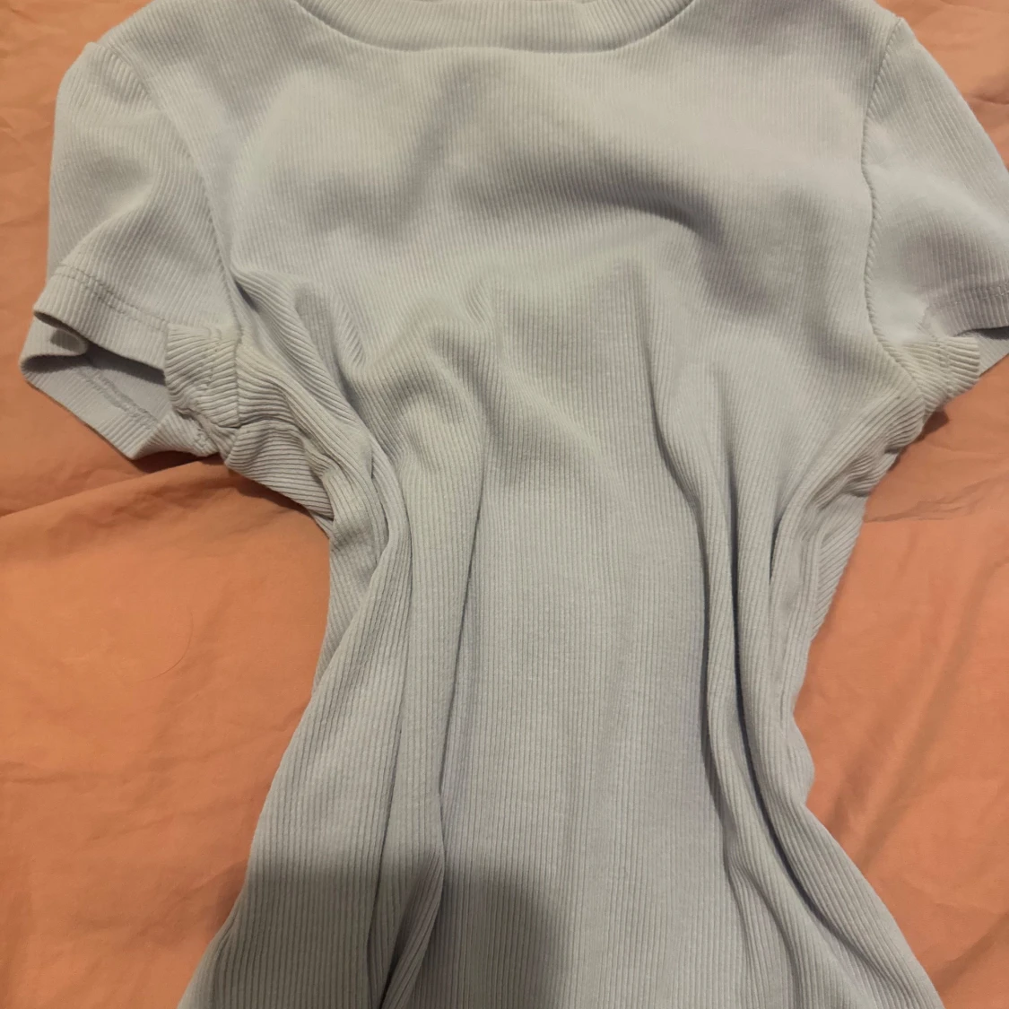 Lilac top från MONKI