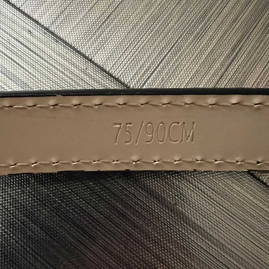 Svart bälte från Mario Valentino - 3