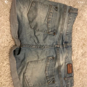 Ljusblåa shorts - Jätte fina blåa shorts❤️ perfekt att ha till sommaren. Bilderna är från min vinted därför ❤️