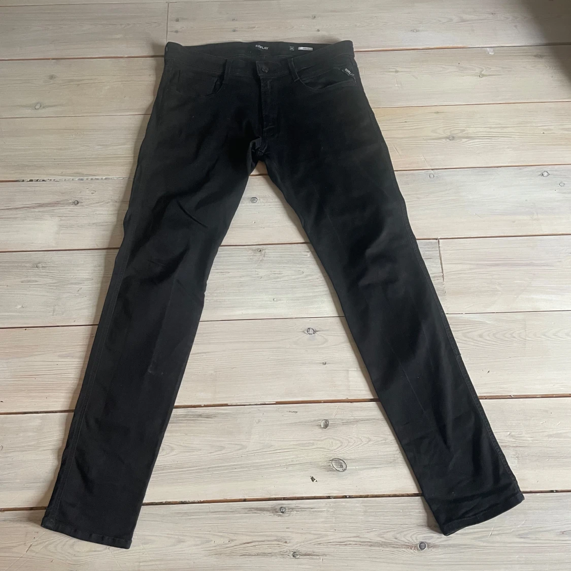 Svarta Replay Anbass jeans - 1