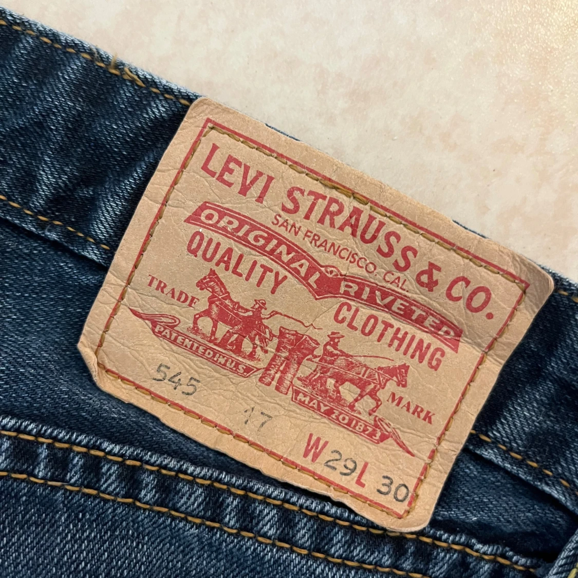 Levi's 545 jeans i blå denim - 1