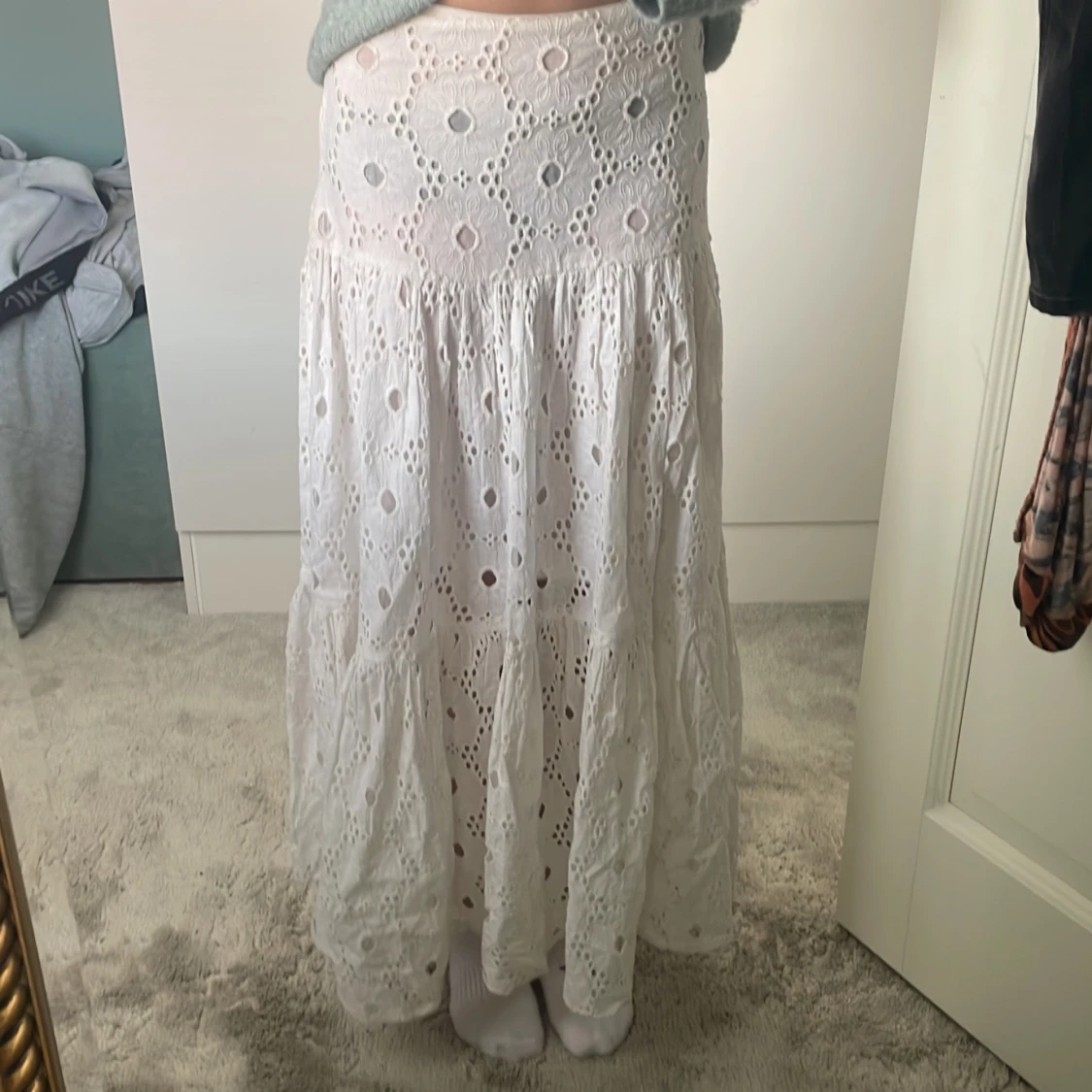 Vit broderad långkjol från Pink Woman - 3