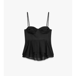 Zara topp  - Säljer eller byter denna jättefina topp från Zara. Om någon är intresserad av att byta till en strl M, spelar ingen roll om den är svart eller vit. Eller köpa för 300kr. HELST BYTE 