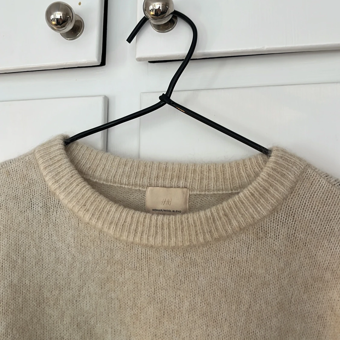 Beige stickad tröja från H&M - 1