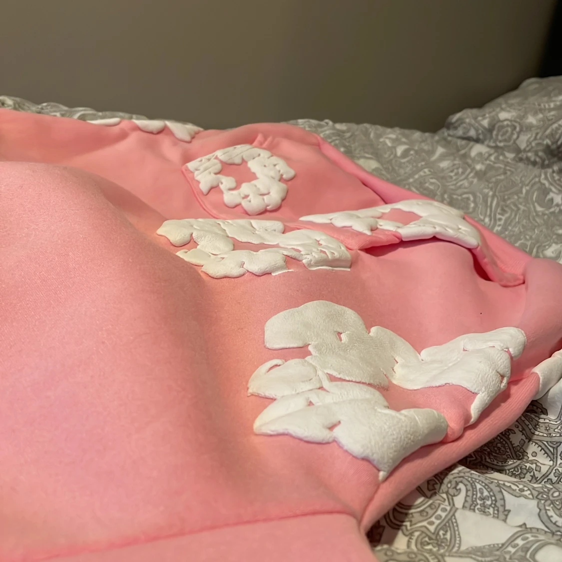 Rosa hoodie från Denim Tears/ STORLEK M-S/ - 4